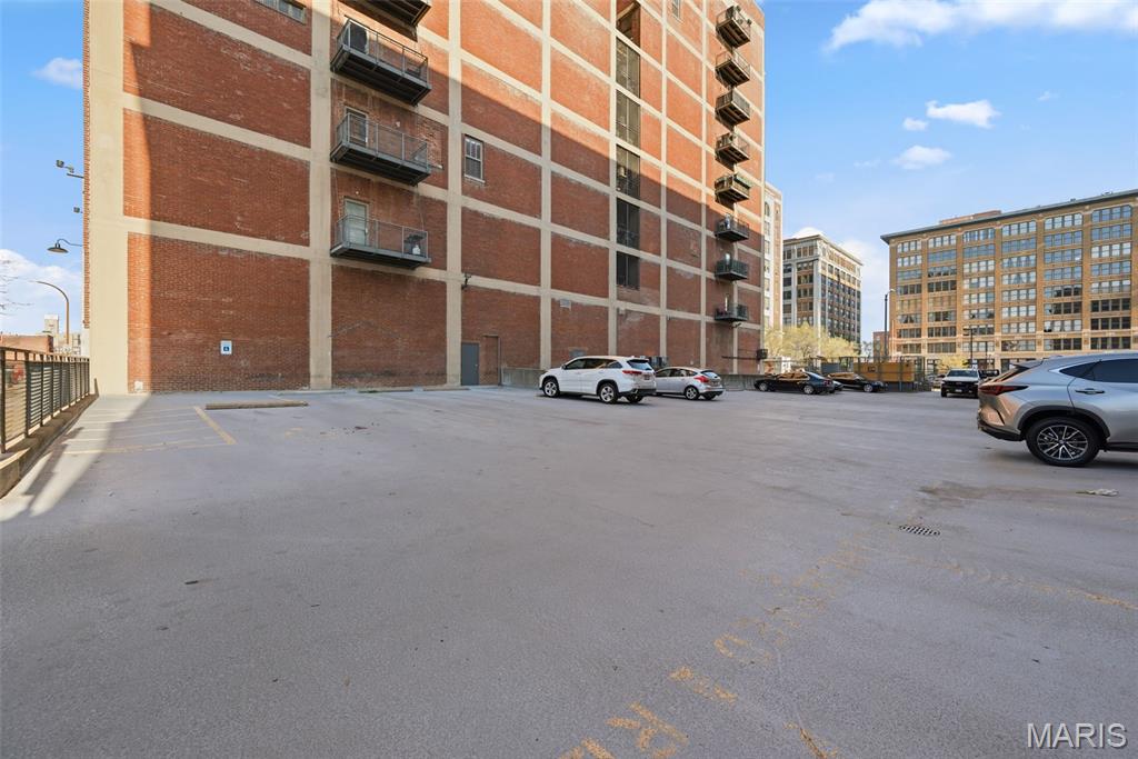 1627 Locust Street, Unit 305 St. Louis, MO 63103 - Photo 30 of 35
