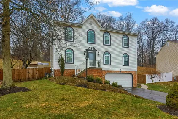 $450,000 | 420 Blue Ridge Drive, Moon Township, PA 15108