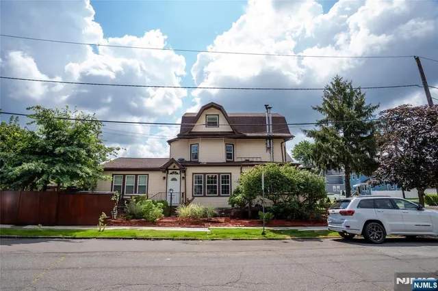 a car parked in front of a building
