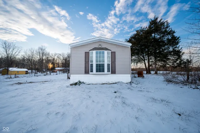 $190,000 | 9985 North Private Road 875 West, Elizabethtown, IN 47232