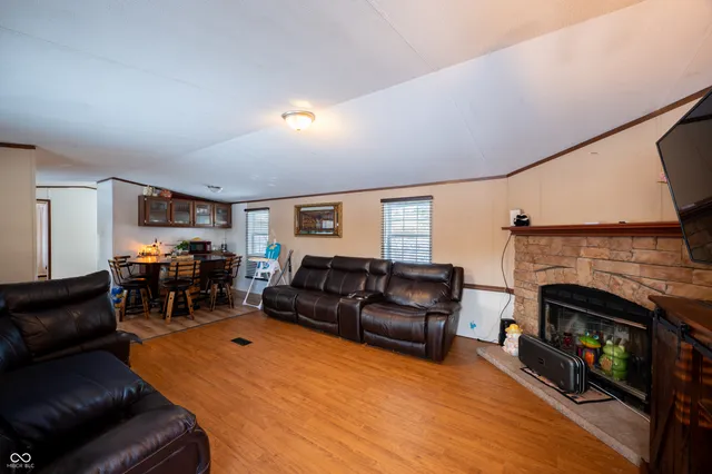 $190,000 | 9985 North Private Road 875 West, Elizabethtown, IN 47232