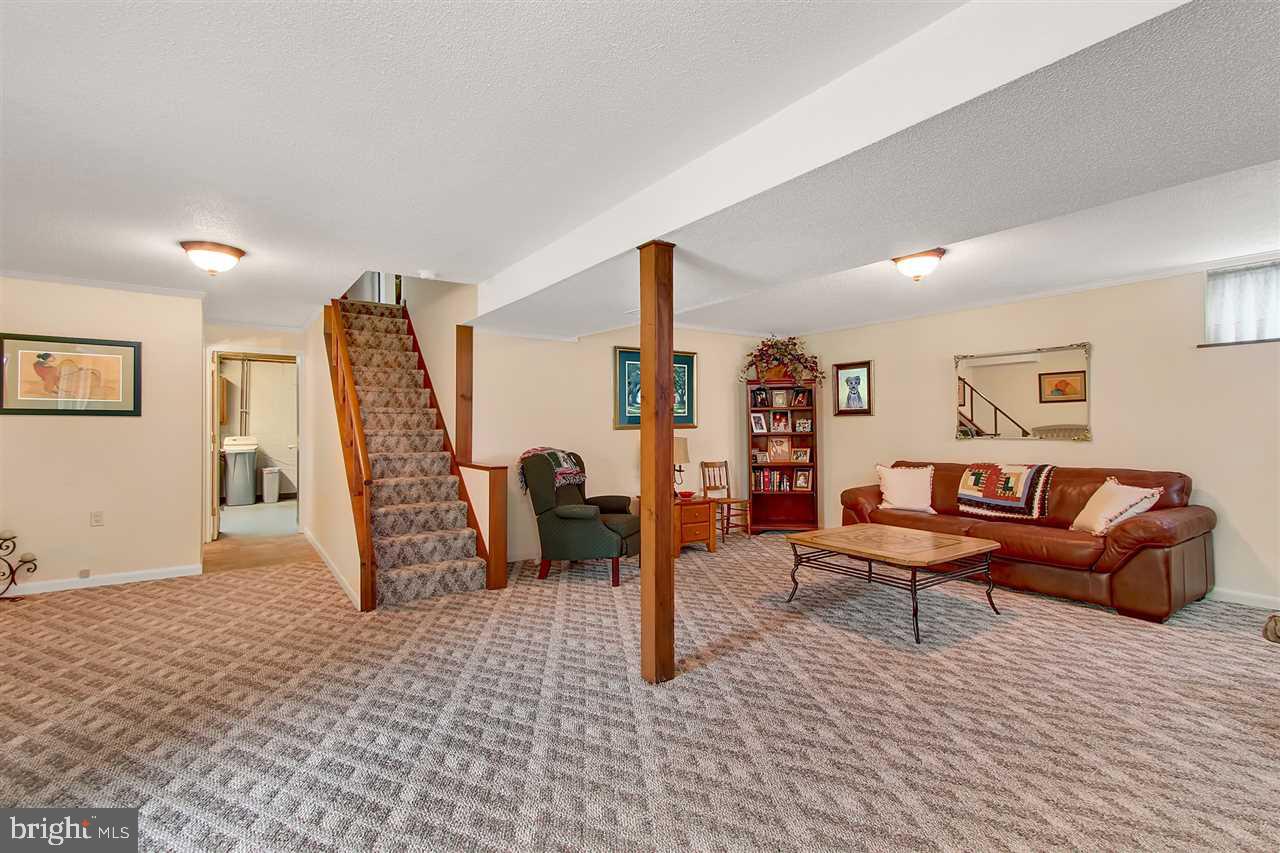 2183 Derry Road York, PA 17408 - Photo 16 of 26