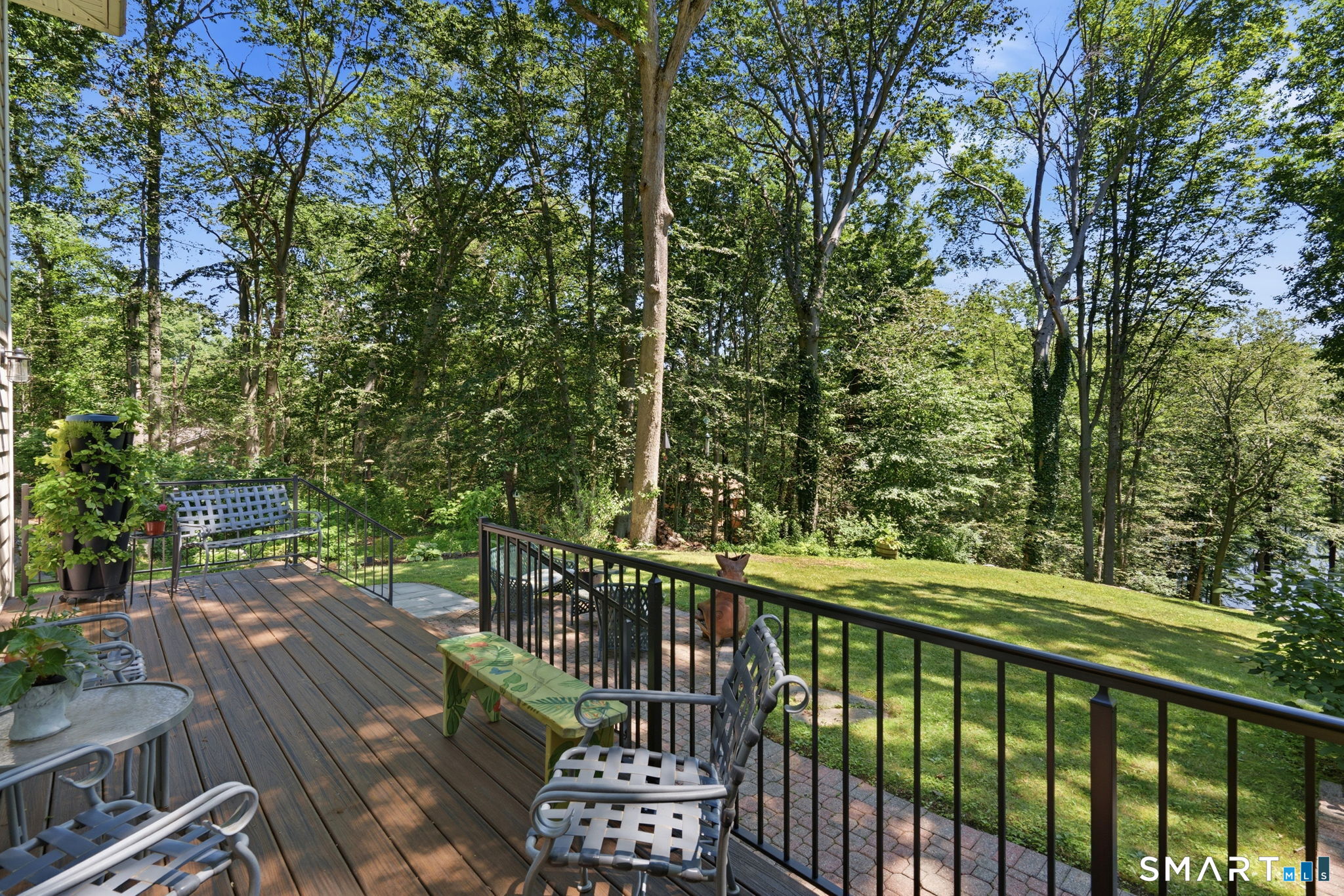 100 Old Dike Road Trumbull, CT 06611 - Photo 37 of 40
