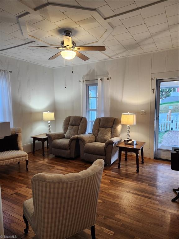 119 Salmon Street Elkin, NC 28621 - Photo 7 of 30