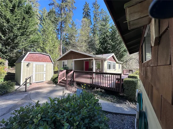 $399,999 | 920 East Mason Lake Drive East, Grapeview, WA 98546