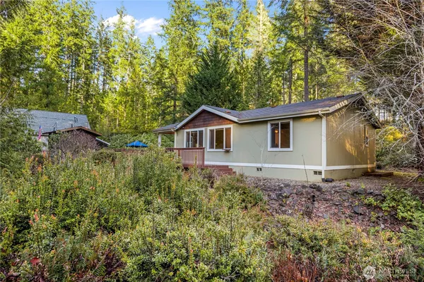 $399,999 | 920 East Mason Lake Drive East, Grapeview, WA 98546