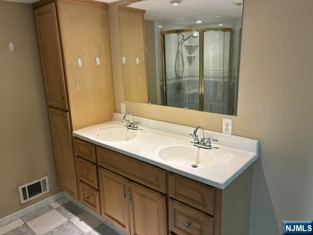 19 Crescent Road Wayne, NJ 07470 - Photo 13 of 26 a bathroom with a sink and a mirror