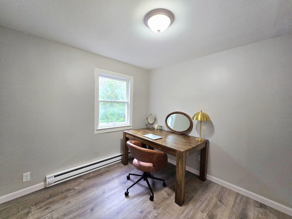 81 Limerick Street Gardner, MA 01440 - Photo 24 of 42