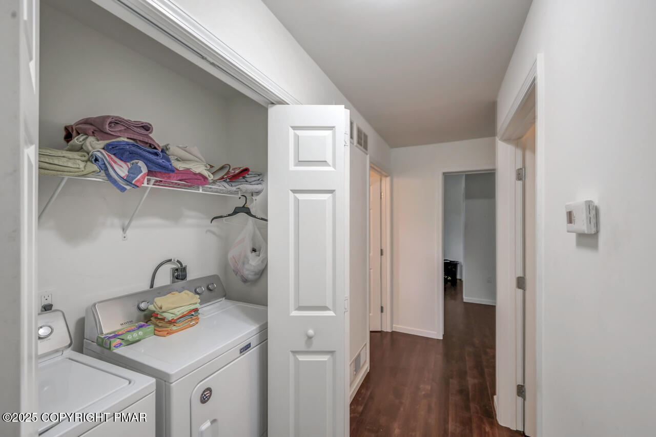 207 Game Lane Blakeslee, PA 18610 - Photo 23 of 55 a utility room with sink dryer and washer