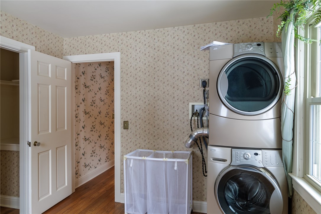 1029 Pittsford Victor Road Perinton, NY 14534 - Photo 21 of 37