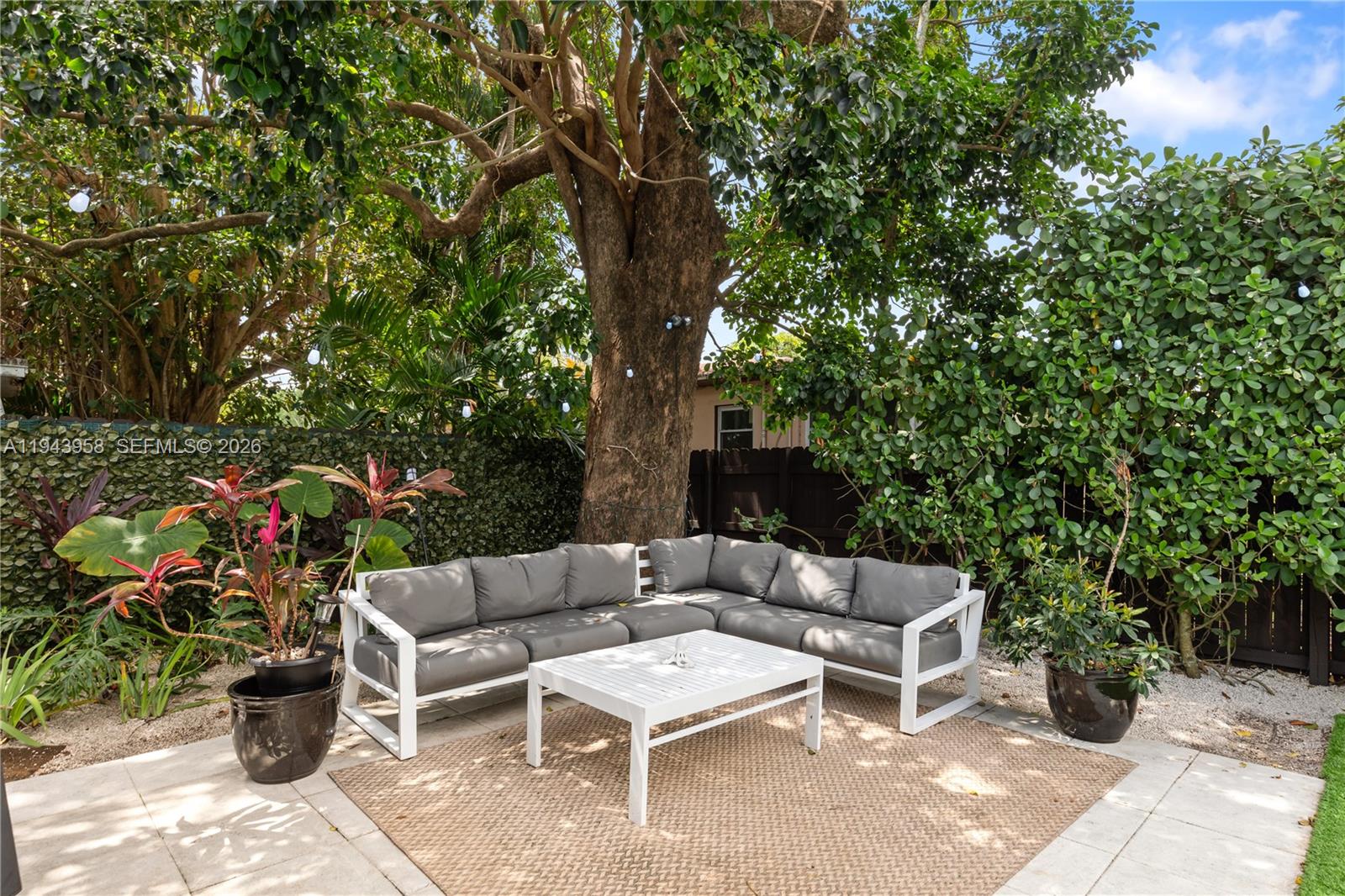 11810 West Biscayne Canal Road Miami, FL 33161 - Photo 17 of 18