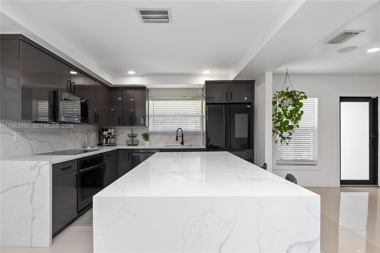 11810 West Biscayne Canal Road Miami, FL 33161 - Photo 7 of 18