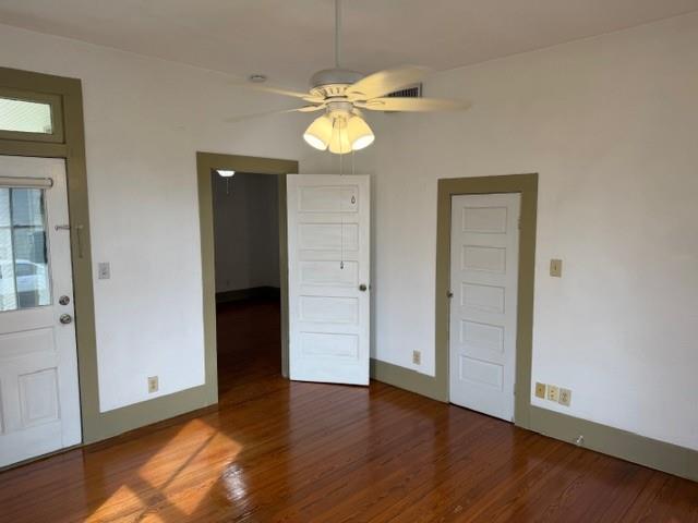 911 17th Street Plano, TX 75074 - Photo 4 of 27