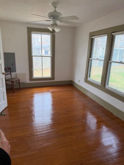 911 17th Street Plano, TX 75074 - Photo 5 of 27