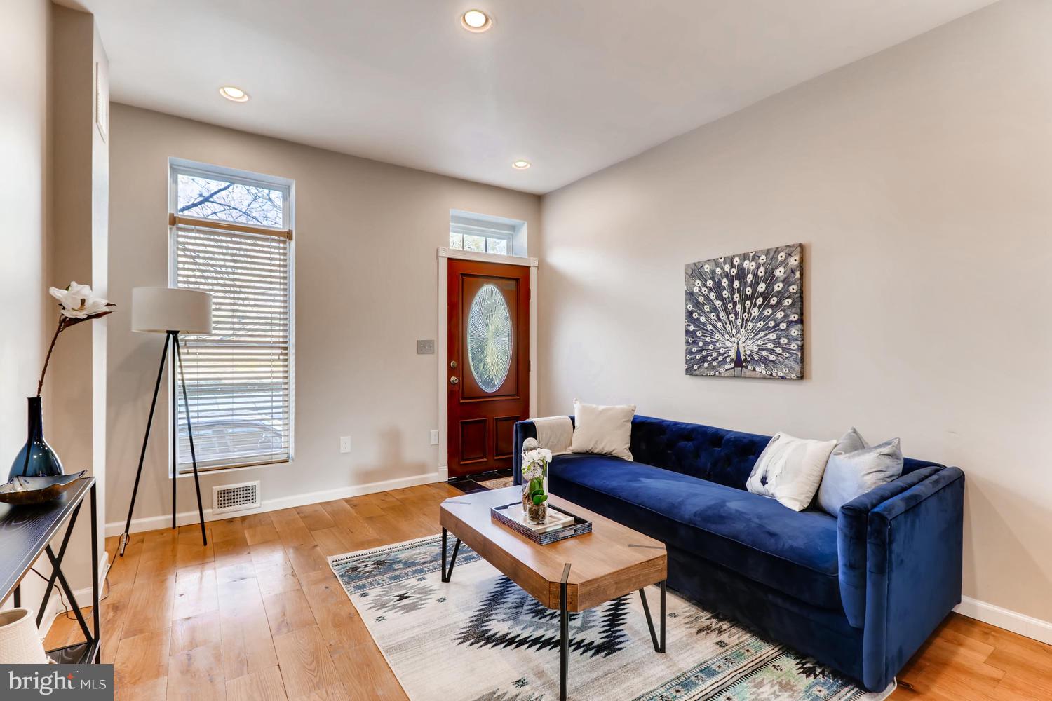 2315 Eastern Avenue Baltimore, MD 21224 - Photo 2 of 30 Living Room
