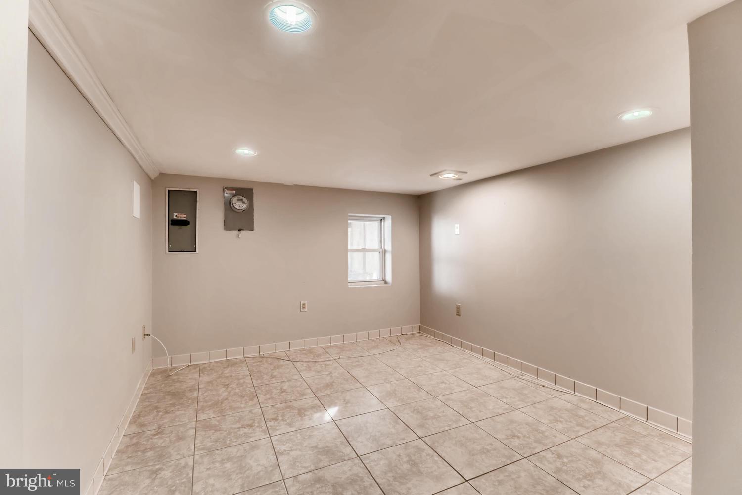 2315 Eastern Avenue Baltimore, MD 21224 - Photo 25 of 30 Bedroom