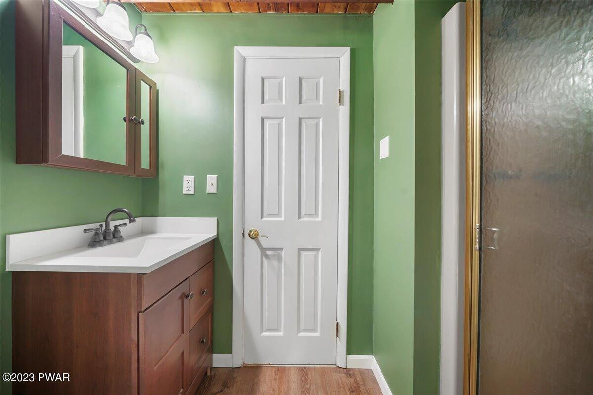 262 Foster Hill Road Milford, PA 18337 - Photo 25 of 64 First Floor Bath