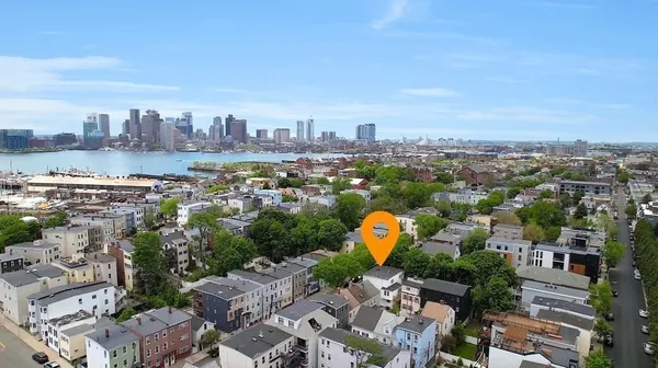 $3,600 | 238 Everett Street, Unit 2, Boston, MA 02128