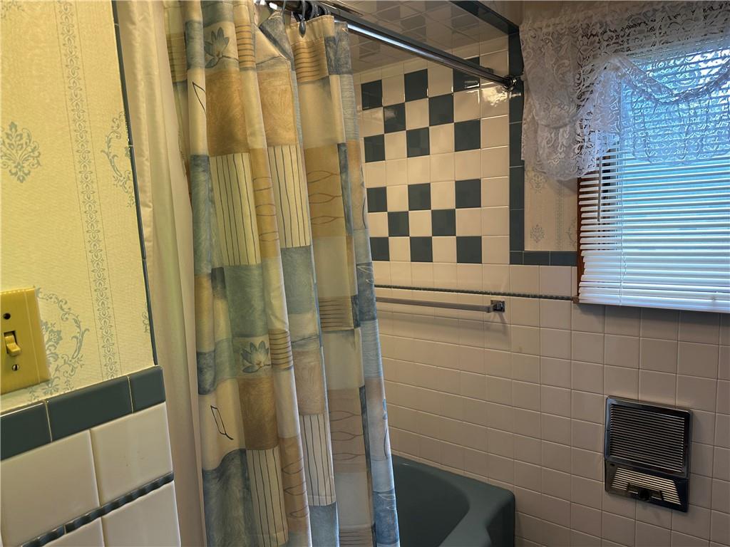 229 Meadowbrook Road Hermitage, PA 16148 - Photo 14 of 38 Gallery Image 14