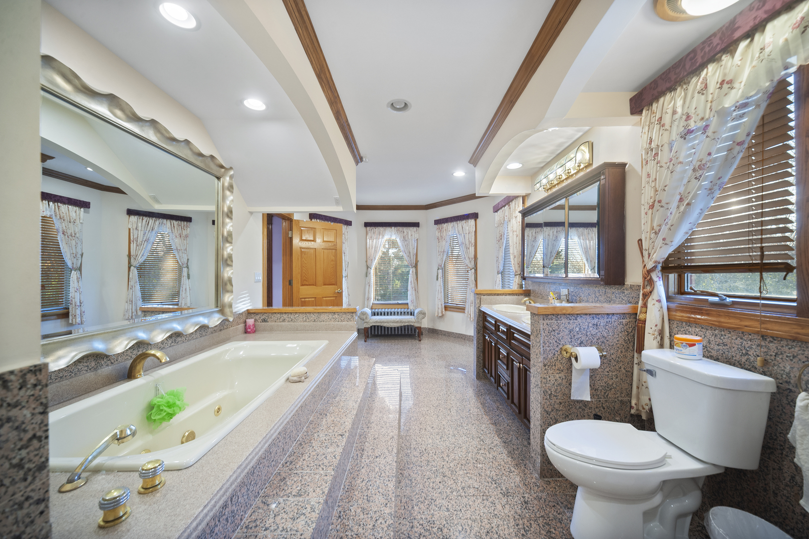 300 North Bradley Road Libertyville, IL 60048 - Photo 23 of 36