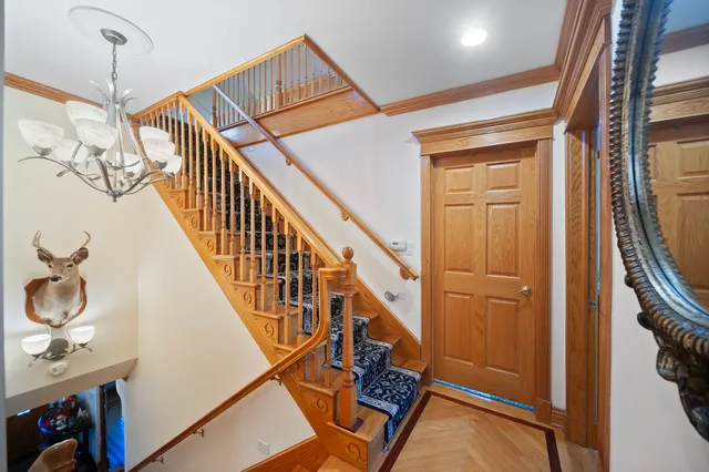 a view of a livingroom with furniture and floor