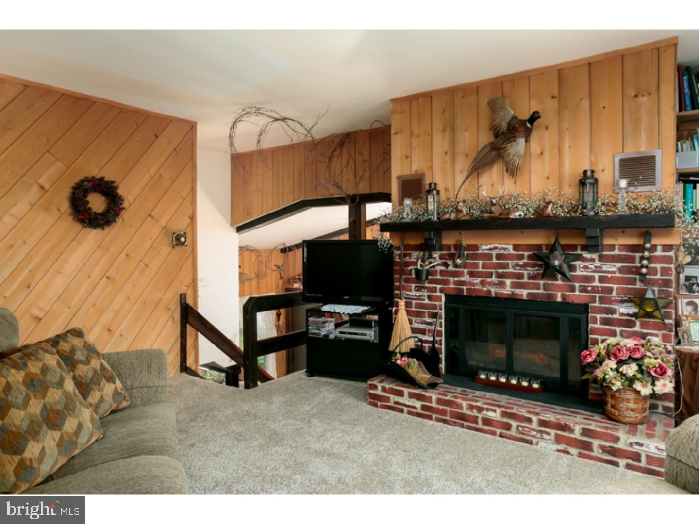 423 Carranza Road Tabernacle, NJ 08088 - Photo 5 of 24 Family Room
