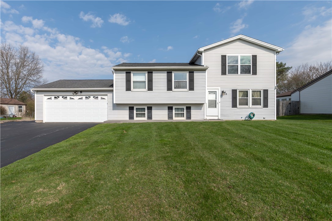 60 Wayfaring Lane Greece, NY 14612 - Photo 1 of 1