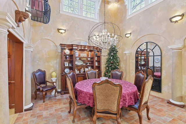 $7,995 | 3 Edina Court, Edina, MN 55424