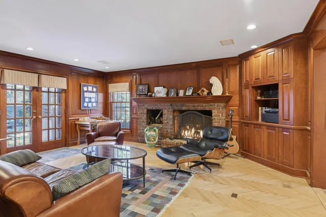 $6,995 | 3 Edina Court, Edina, MN 55424