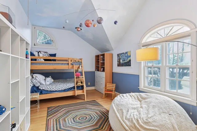 $7,995 | 3 Edina Court, Edina, MN 55424