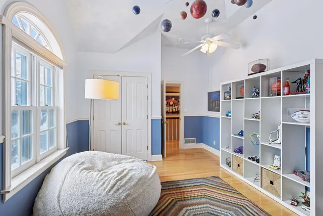 $7,995 | 3 Edina Court, Edina, MN 55424