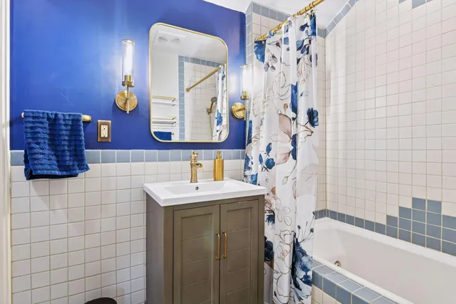 $6,995 | 3 Edina Court, Edina, MN 55424