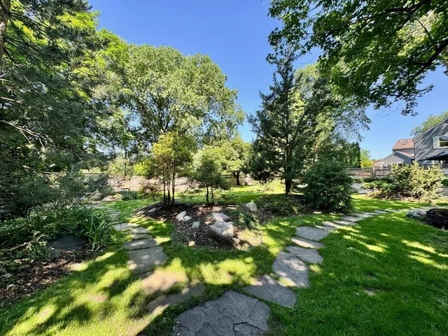 $6,995 | 3 Edina Court, Edina, MN 55424