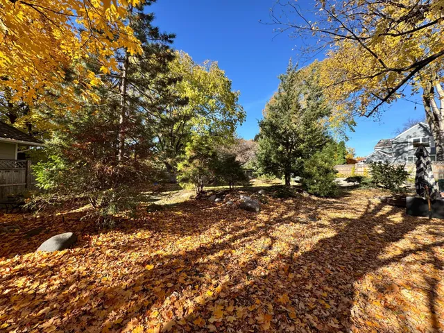 $6,995 | 3 Edina Court, Edina, MN 55424