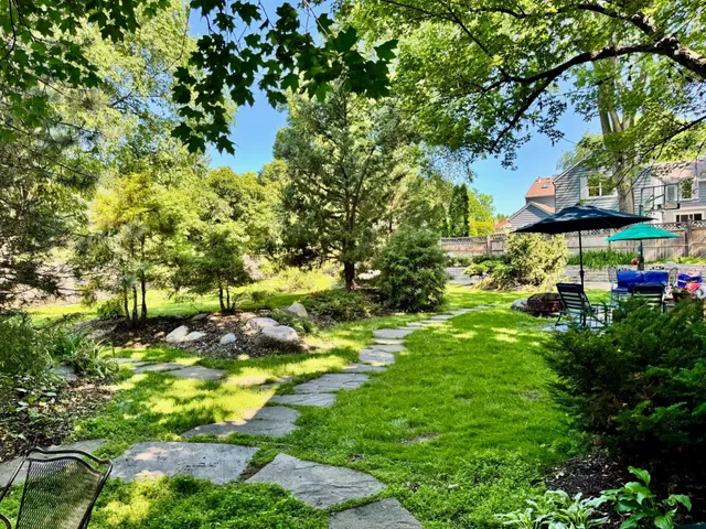 $6,995 | 3 Edina Court, Edina, MN 55424