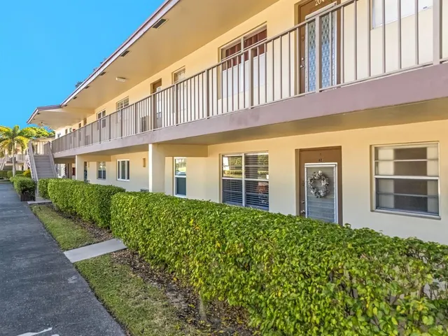 $95,000 | 7390 Northwest 1st Street, Unit 104, Margate, FL 33063