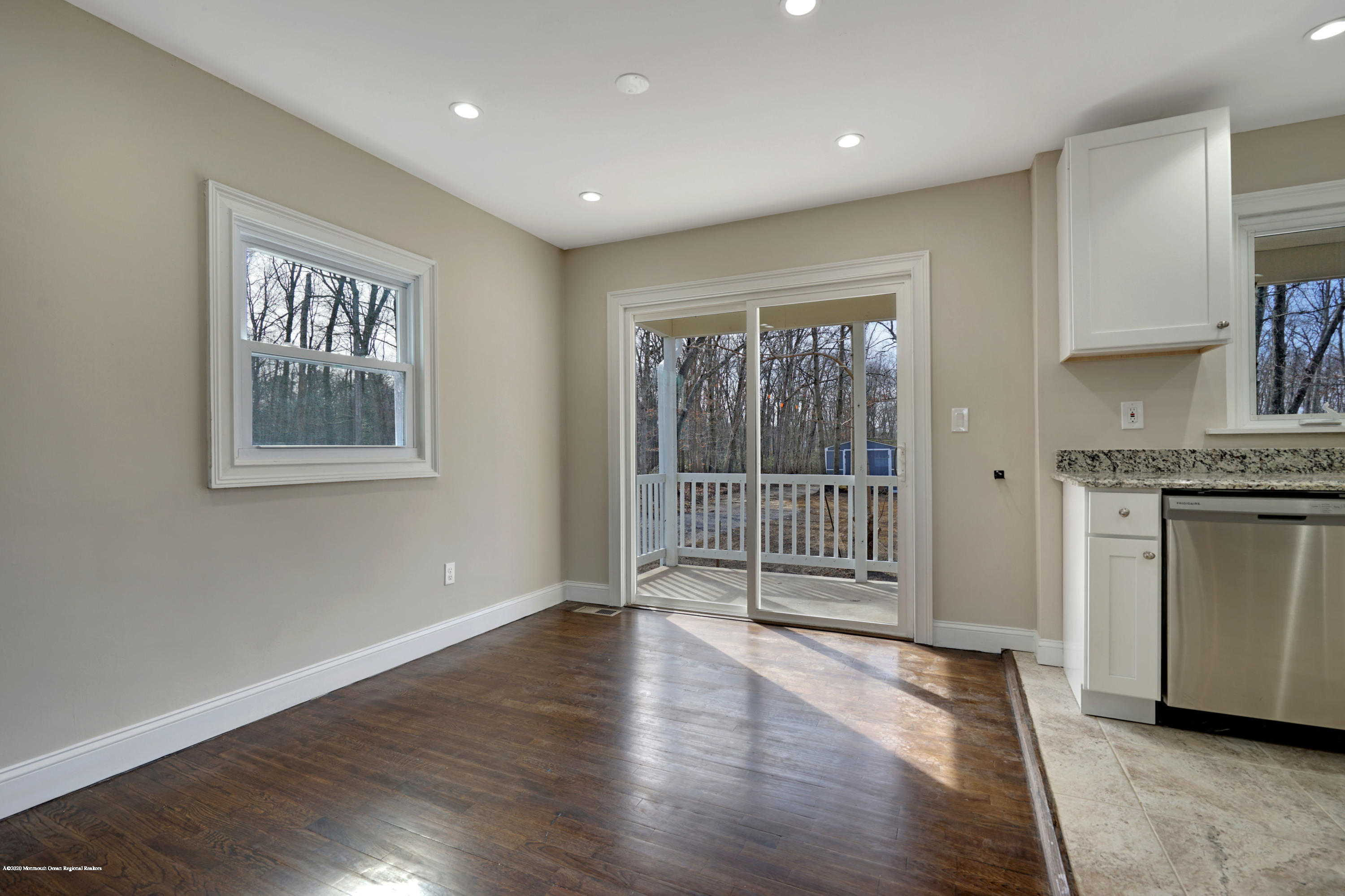 464 Toms River Road Jackson, NJ 08527 - Photo 12 of 34 Dining Area