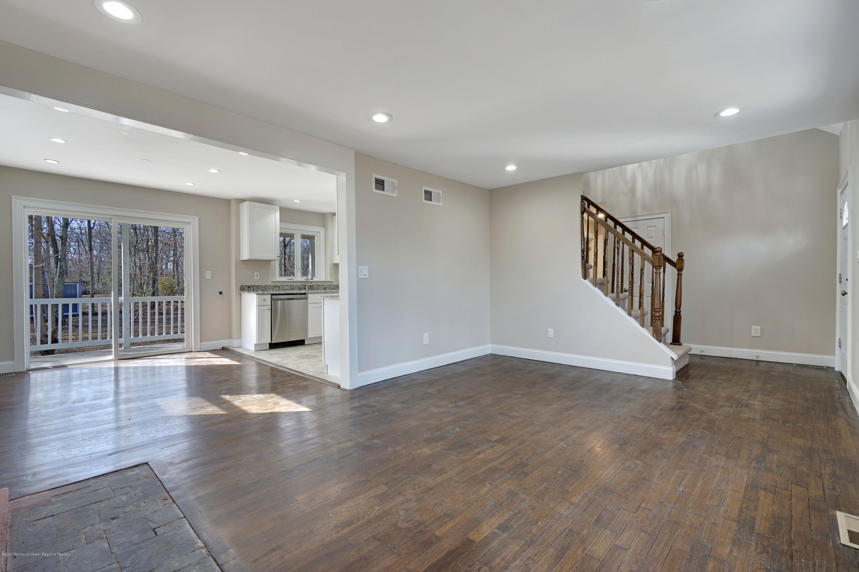 464 Toms River Road Jackson, NJ 08527 - Photo 7 of 34 Living/Dining Views