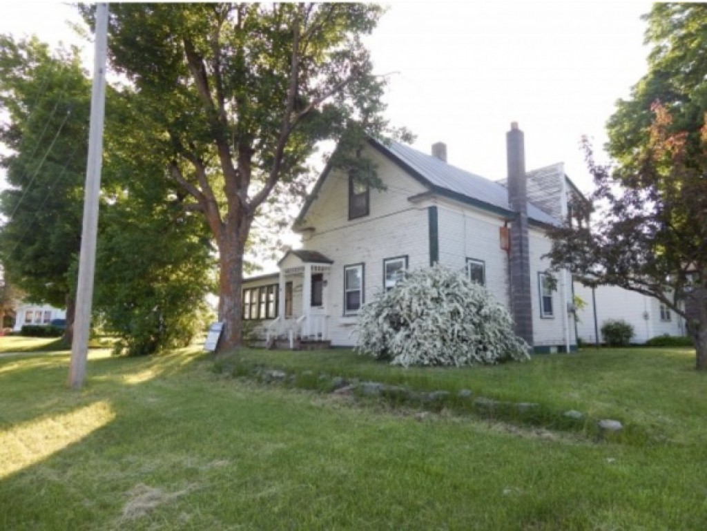 39 2nd Street Swanton, VT 05488 - Photo 2 of 11 Gallery Image 2