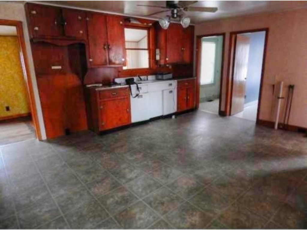 39 2nd Street Swanton, VT 05488 - Photo 4 of 11 Gallery Image 4