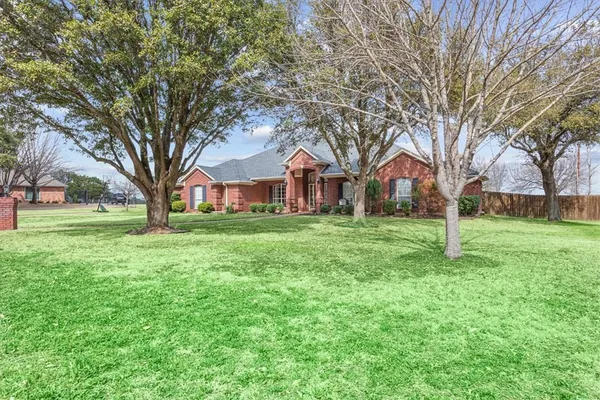 $624,900 | 122 Greentree Drive, Crawford, TX 76638