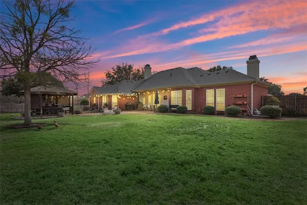 $624,900 | 122 Greentree Drive, Crawford, TX 76638
