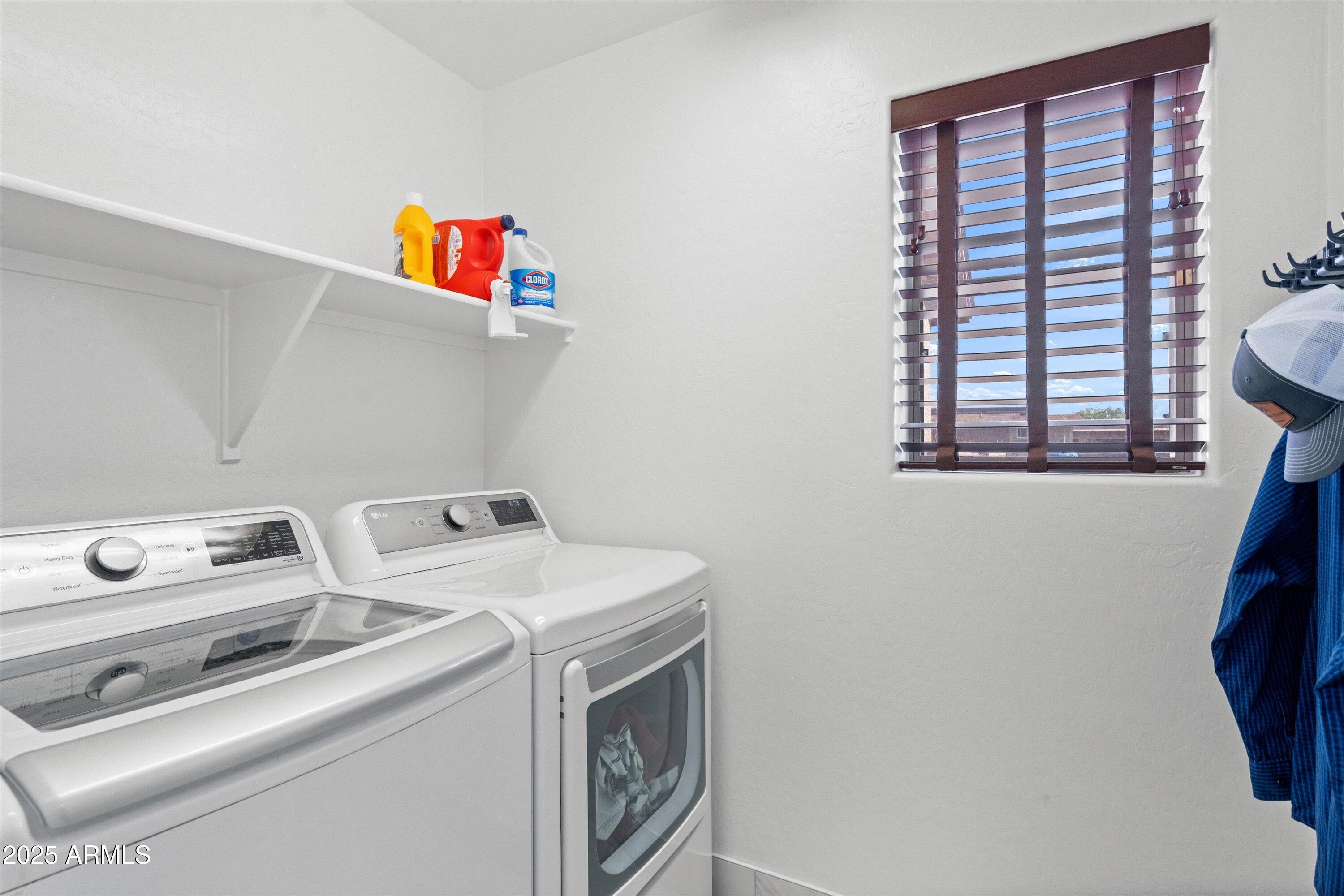 2322 South Tuthill Road Buckeye, AZ 85326 - Photo 20 of 46 35-Laundry Room