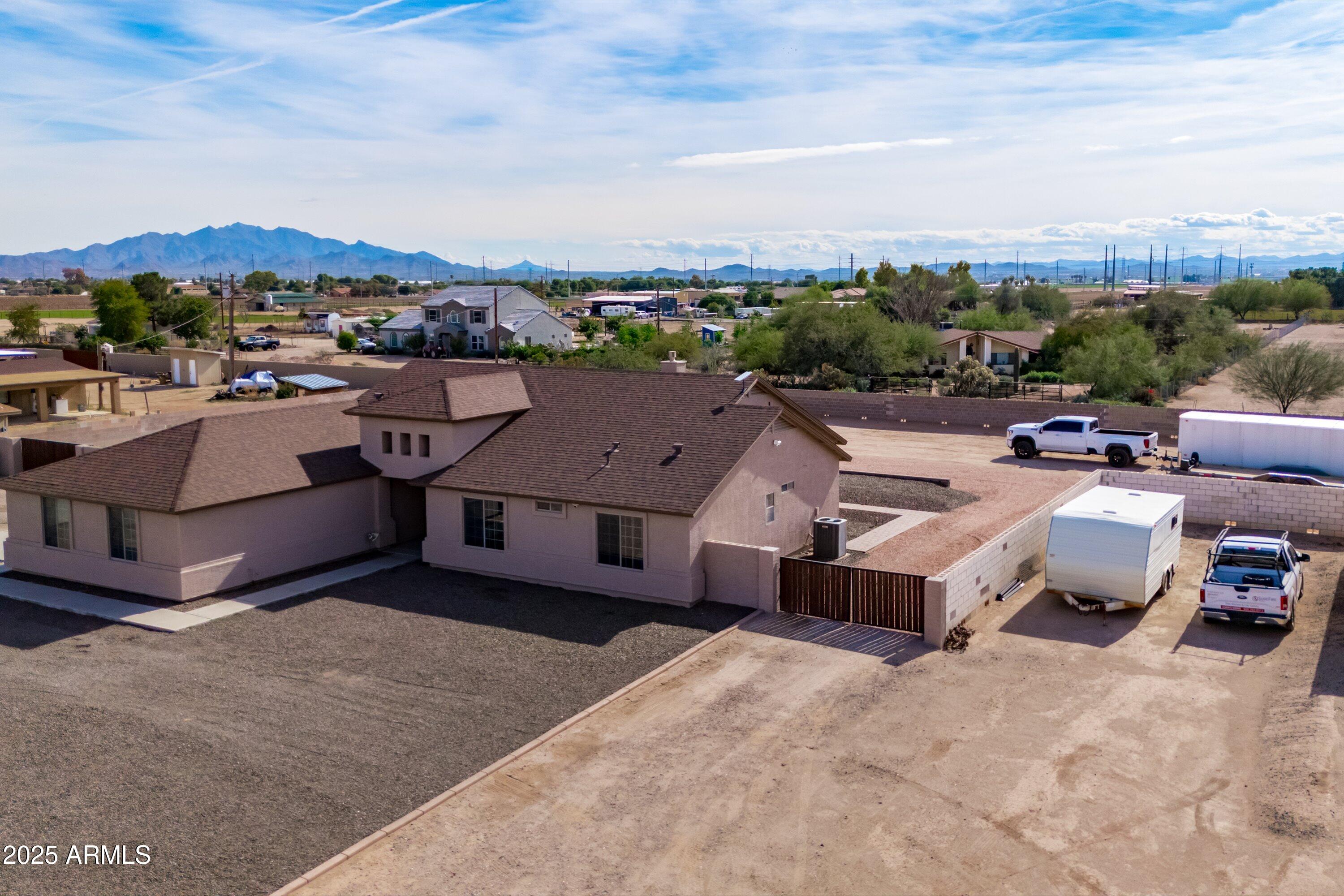 2322 South Tuthill Road Buckeye, AZ 85326 - Photo 6 of 46 05-Front View