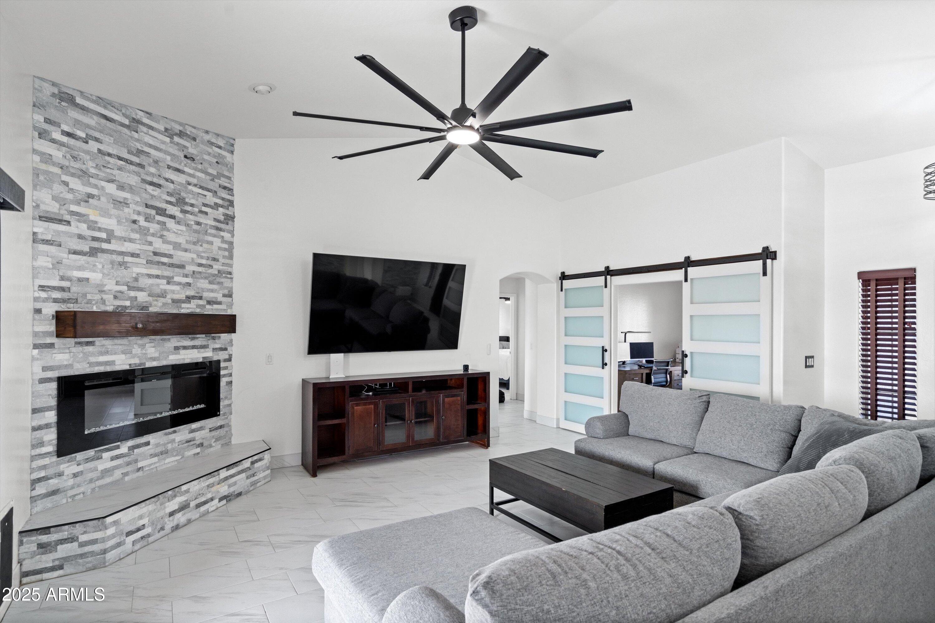 2322 South Tuthill Road Buckeye, AZ 85326 - Photo 9 of 46 12-Family Room