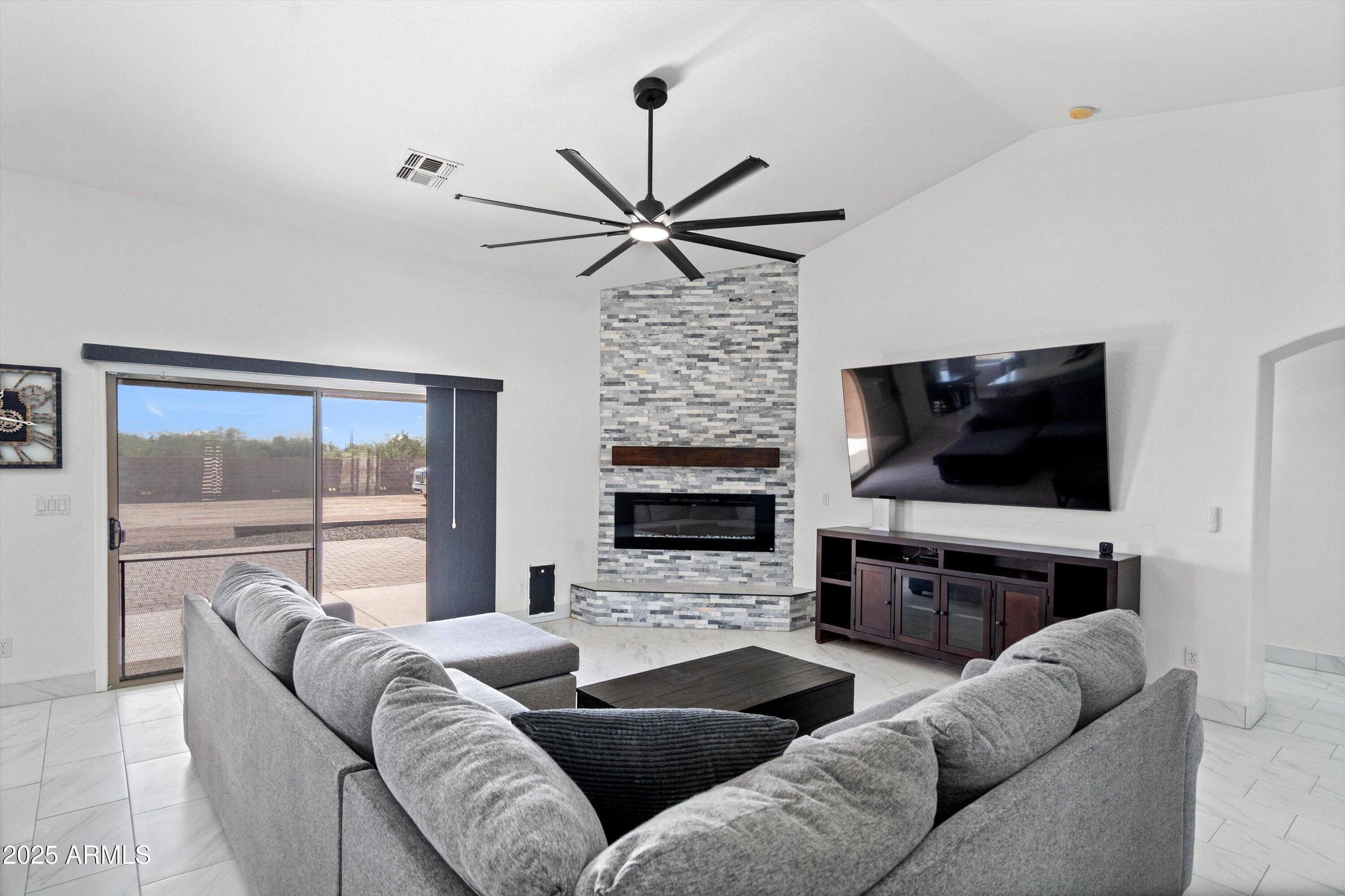 2322 South Tuthill Road Buckeye, AZ 85326 - Photo 10 of 46 11-Family Room