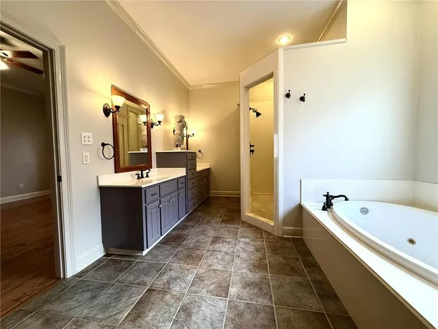 $452,000 | 358 West Shore Drive, Alexandria, LA 71303