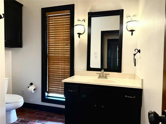 $452,000 | 358 West Shore Drive, Alexandria, LA 71303