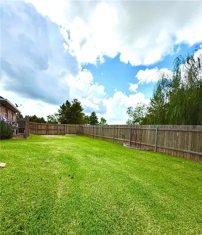 $452,000 | 358 West Shore Drive, Alexandria, LA 71303