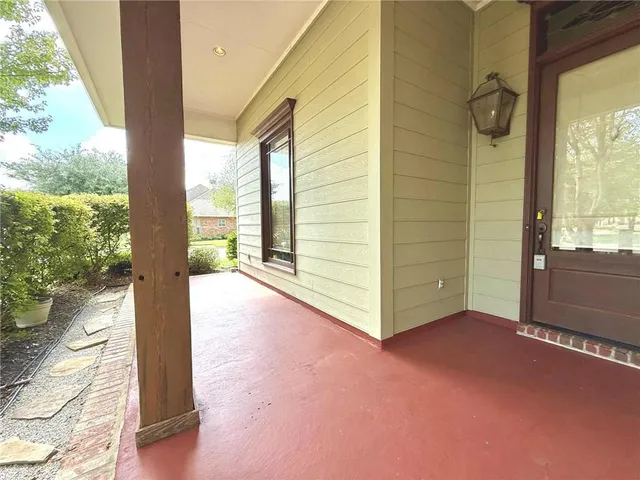 $452,000 | 358 West Shore Drive, Alexandria, LA 71303